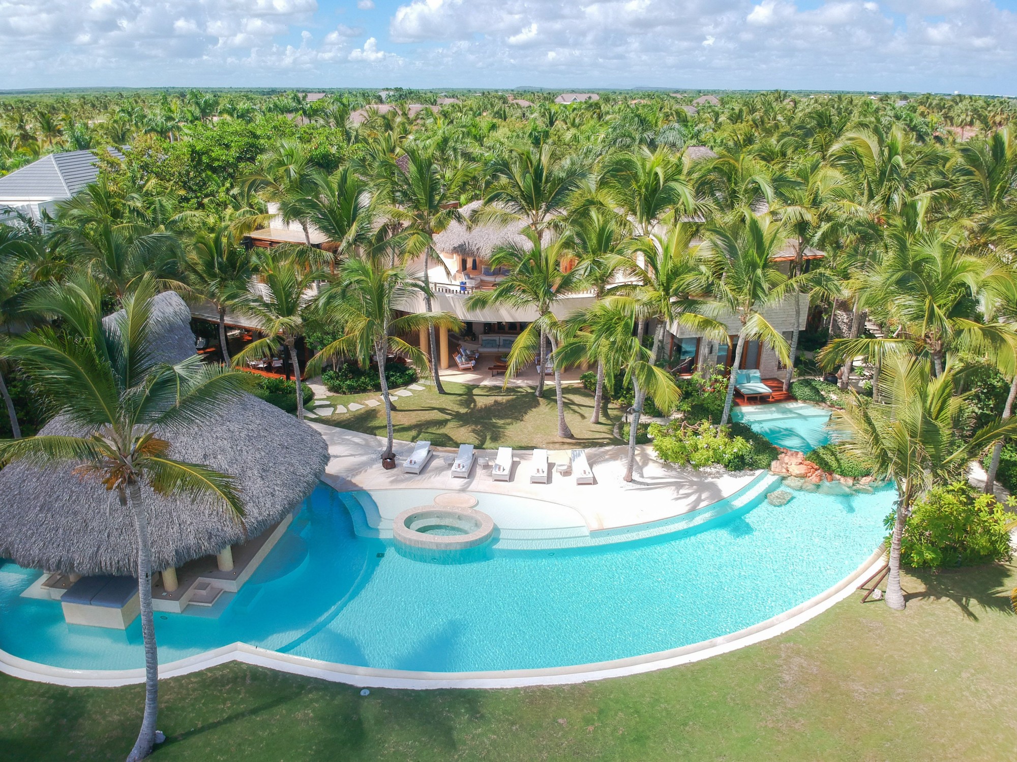 Casa Carey Arrecife 7 | 7 Bedroom Punta Cana Resort Villa