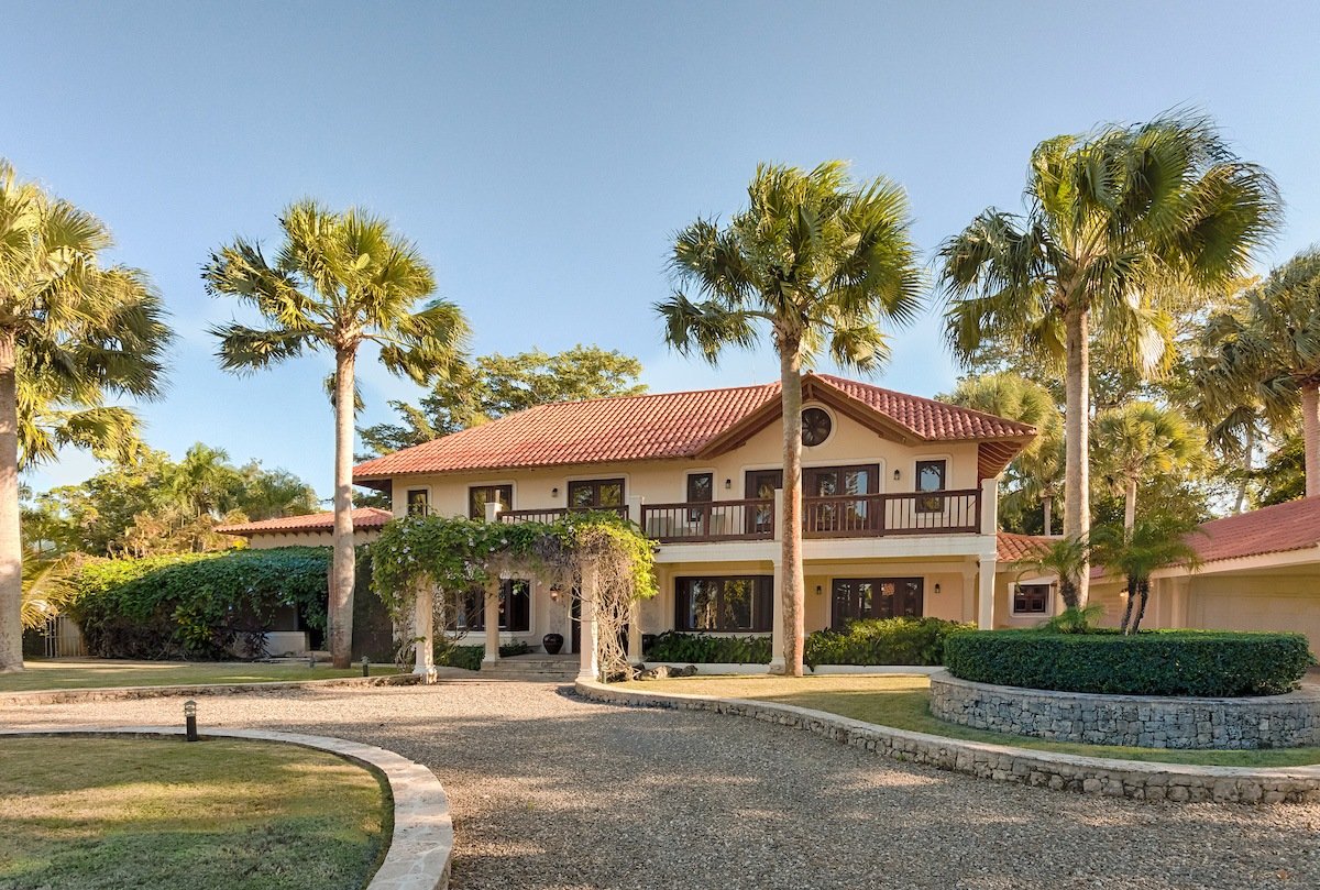 Villa Tropicalia | 4 Bedroom Cabarete Beach Villa Rental