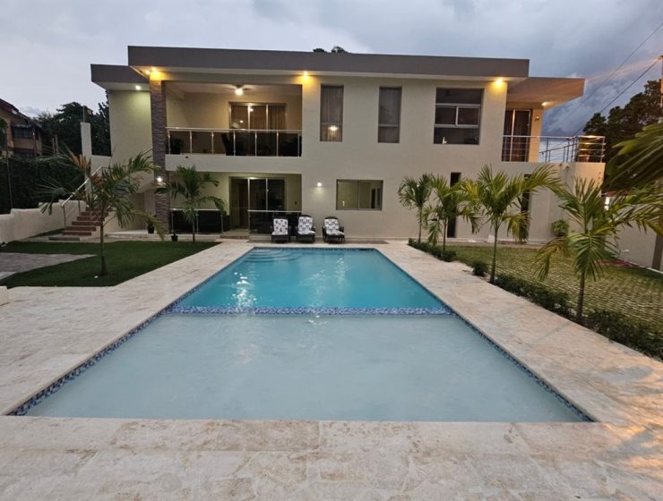 Brand-New Villa Royale II with Private Pool (No Service Fee)