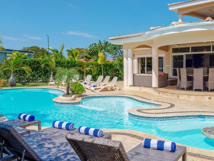 Villa Grande: Spacious Sosua Getaway