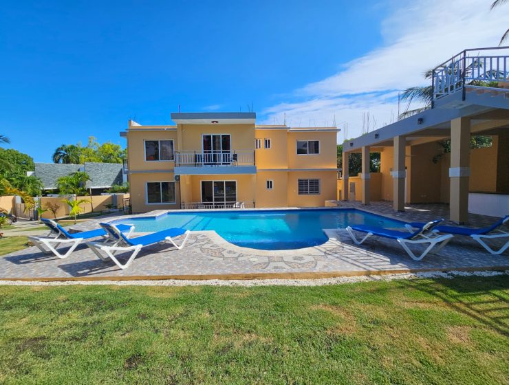 Newly Built 8-Bedroom Sosua Villa with Pool