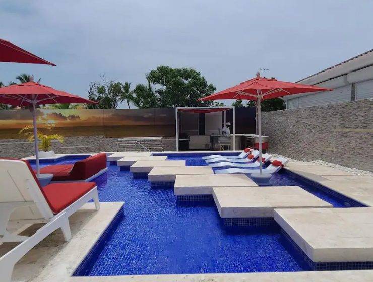 Villa Luxury: Pinnacle of Lavish Living